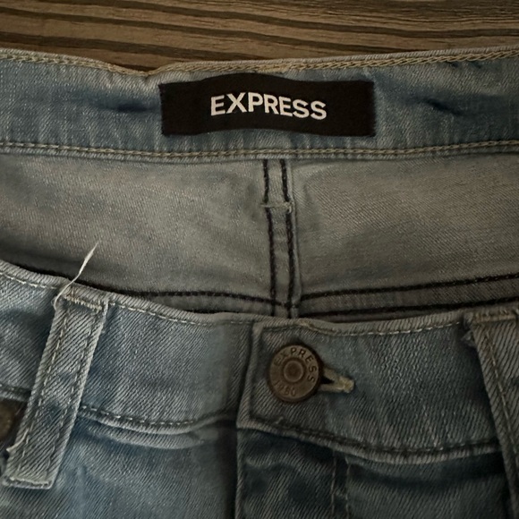 🌼 Express Floral High-rise Girlfriend Jeans! 🌸 - Picture 9 of 10